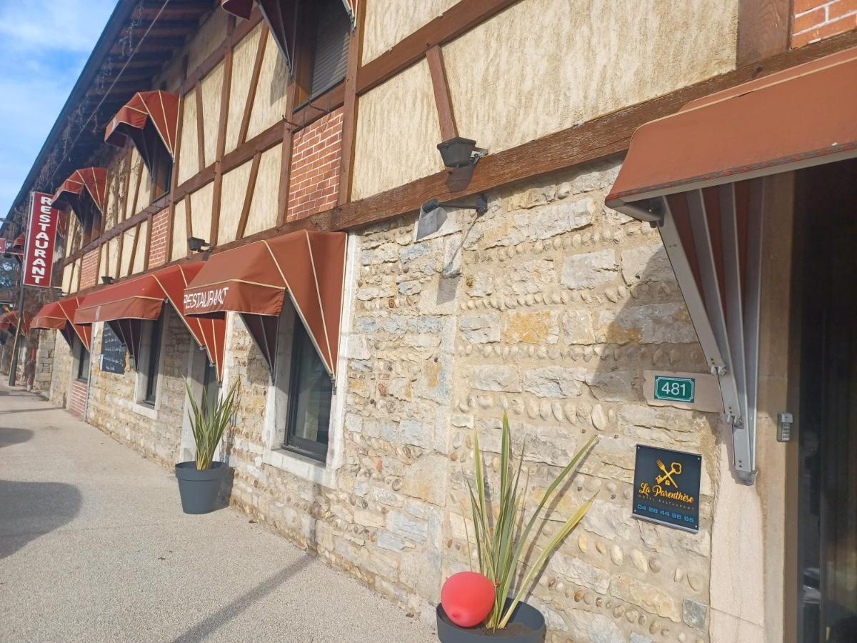 Hotel La Parenthese Attignat Esterno foto