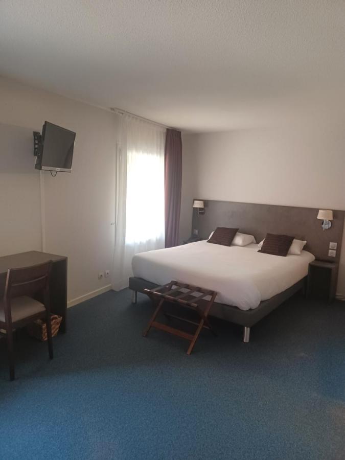 Hotel La Parenthese Attignat Esterno foto